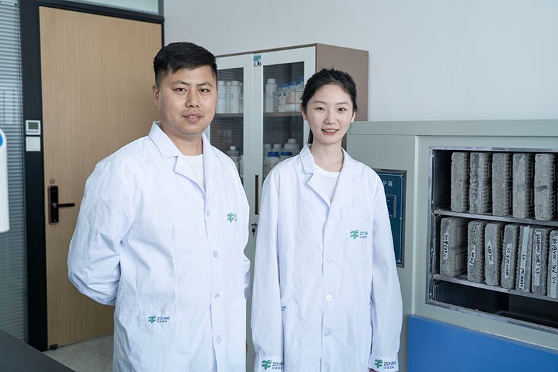 Zovae-advanced-equipment-in-application-laboratory